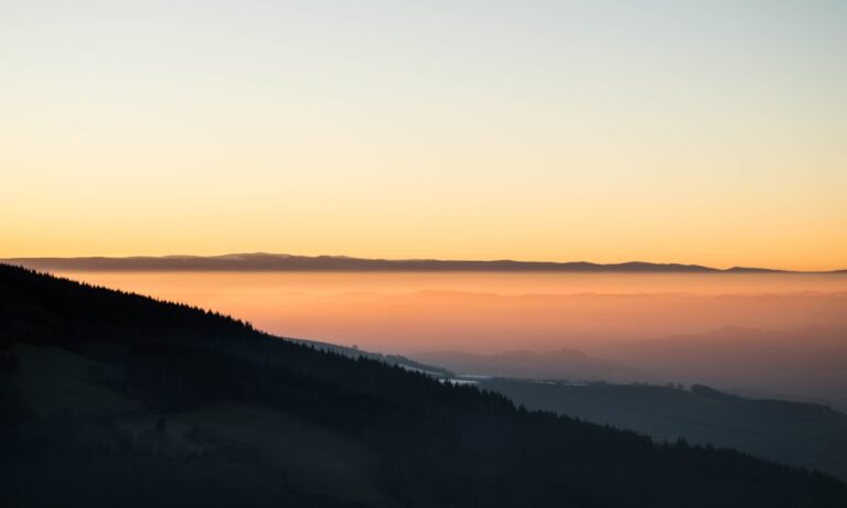 Photo Mountainous terrain