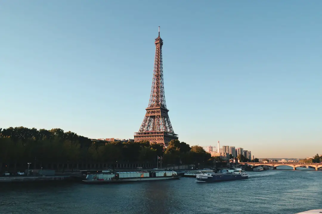 Photo Eiffel Tower