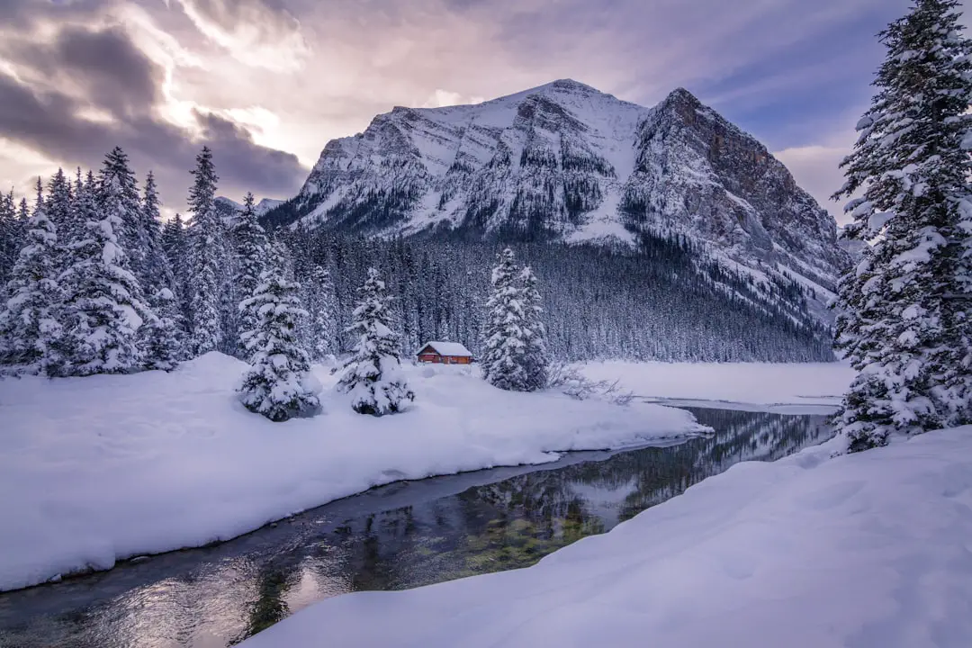 Photo Canadian Rockies mountains