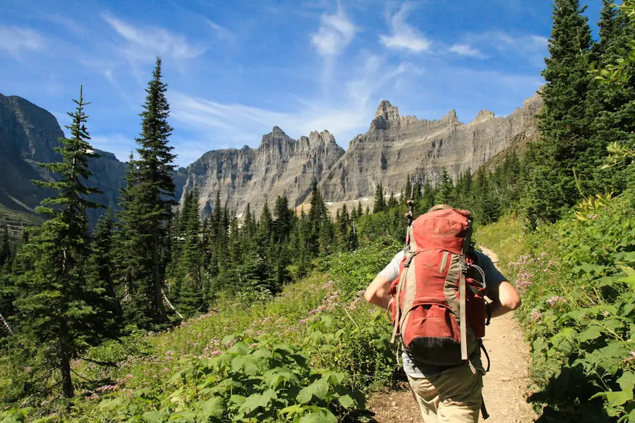Photo What are the 10 essentials of hiking?