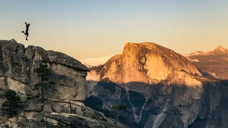 Photo "how many people have died hiking half dome"