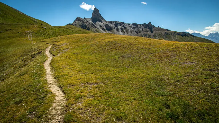Photo What is the longest hiking trail in the world?