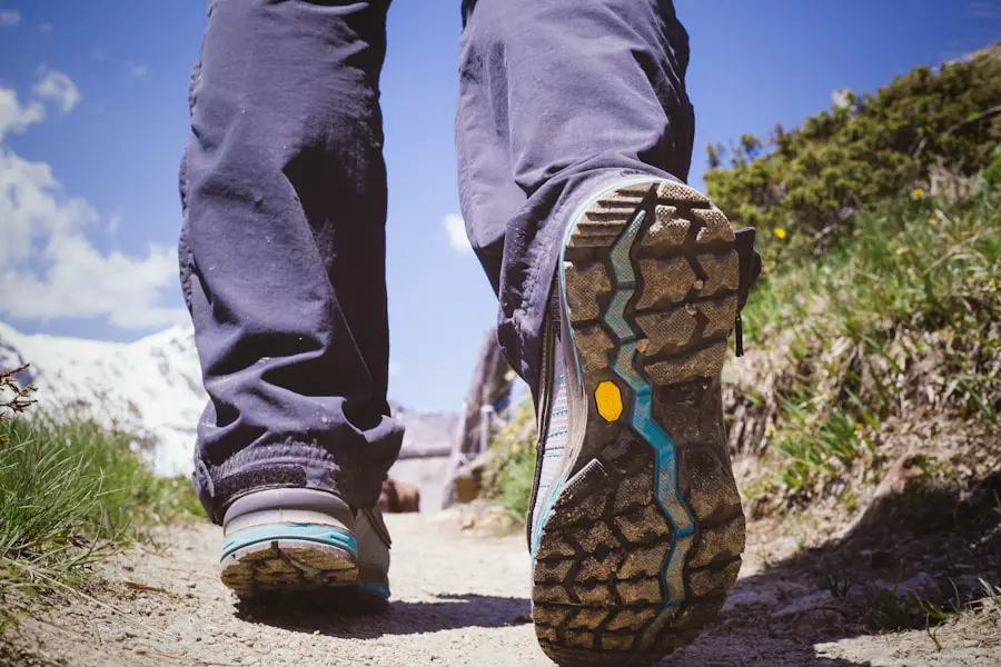 Photo "What is the difference between hiking shoes and hiking boots?"