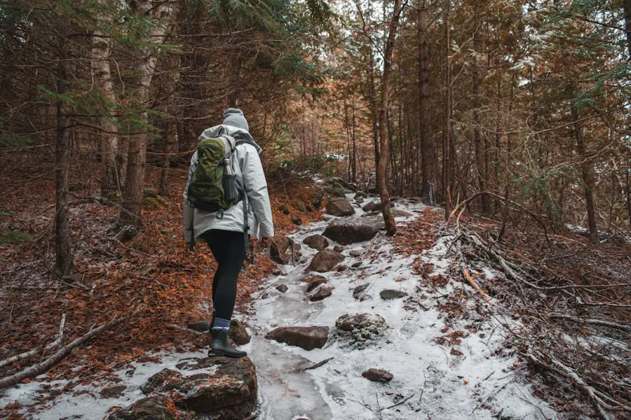 Photo "What to wear in cold weather hiking"