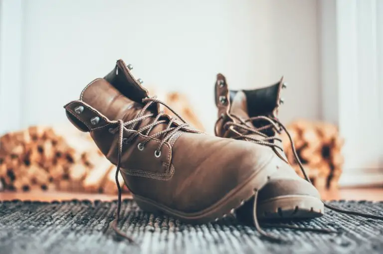 Photo Hiking boots