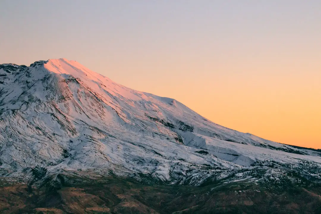 Photo Mountain peak