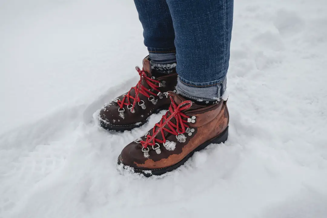 Photo Winter hiking boots