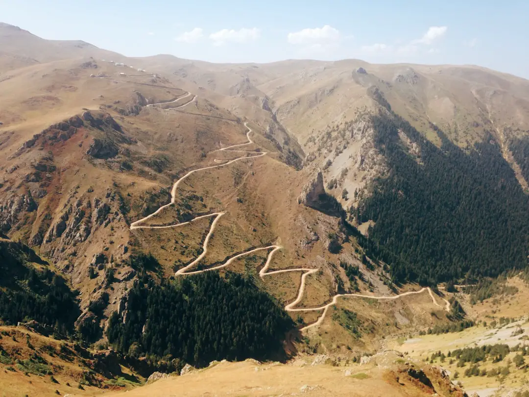 Photo Mountain trail
