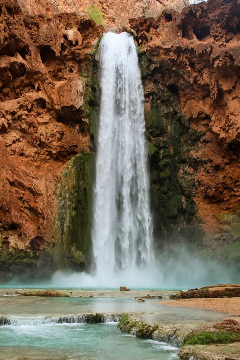Photo "how to get to havasu falls without hiking"