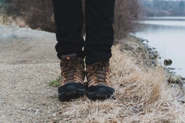 Photo "Are hiking boots good for walking?"
