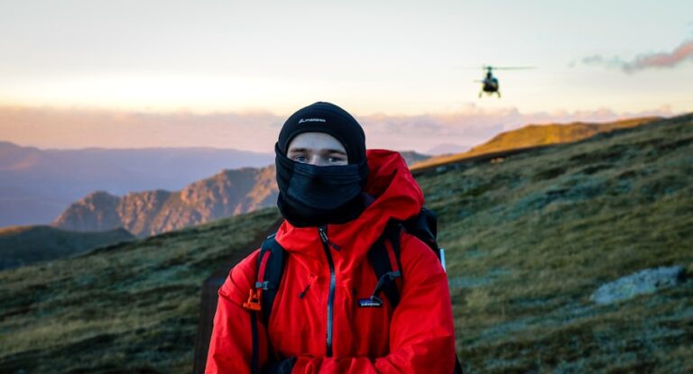 Photo "What to wear hiking in 60 degree weather"