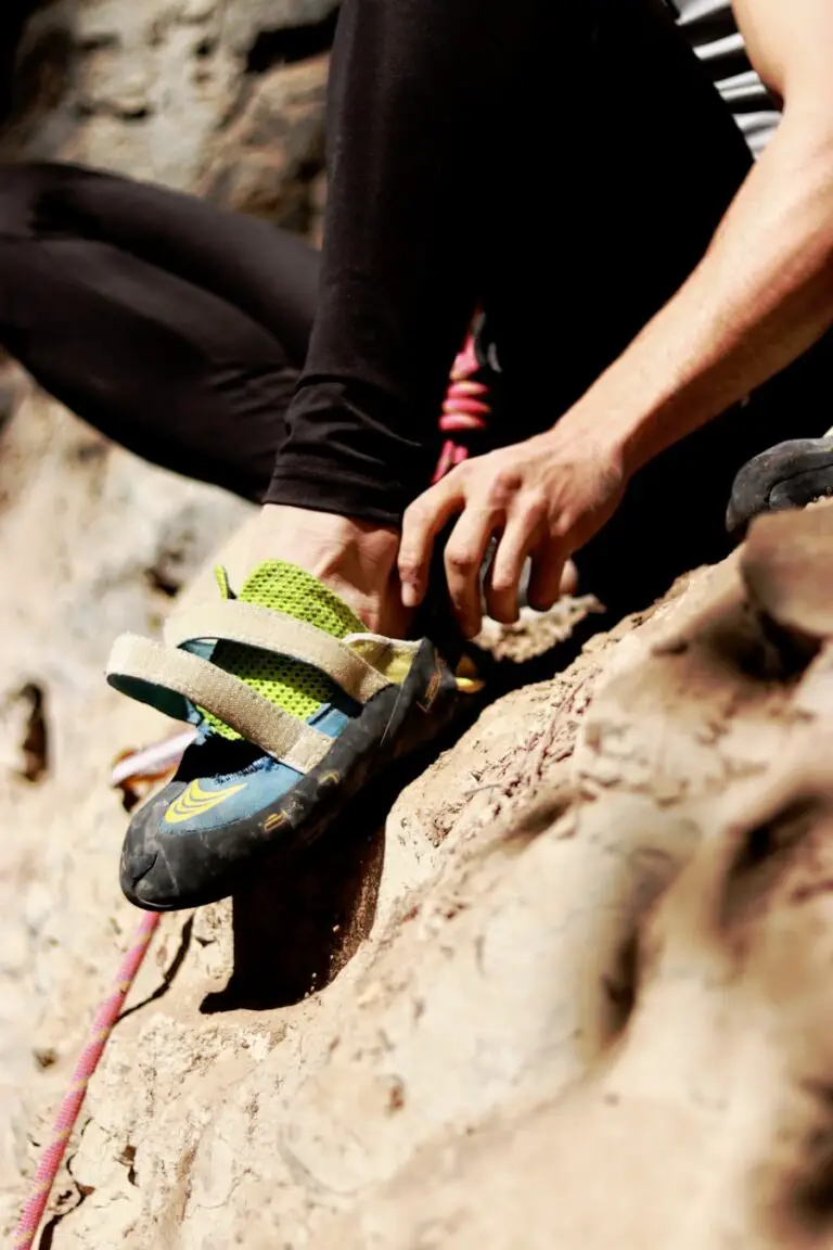 Photo "how to tie hiking shoes"