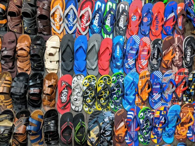 Photo "where can I buy hiking shoes near me"