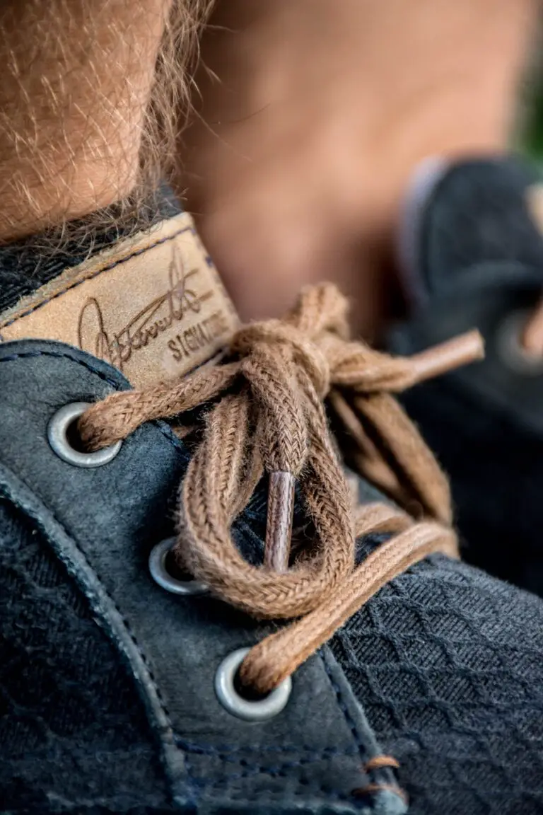 Photo "how to lace hiking shoes"