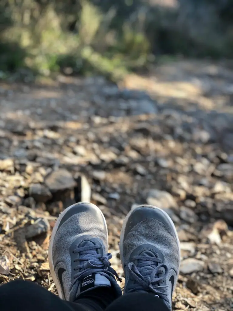 Photo "how long do hiking shoes last"
