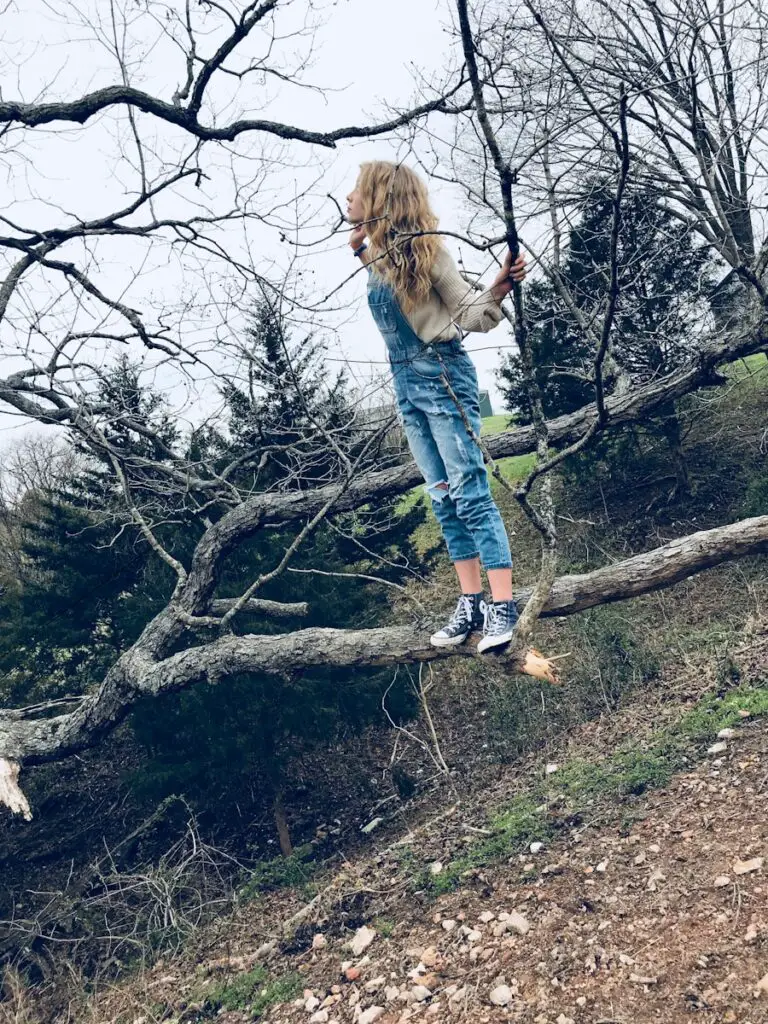 Photo "are jeans good for hiking"
