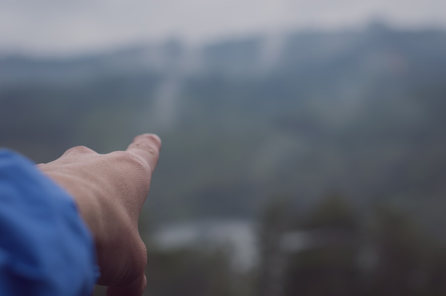 Photo "Why do hands swell when hiking?"