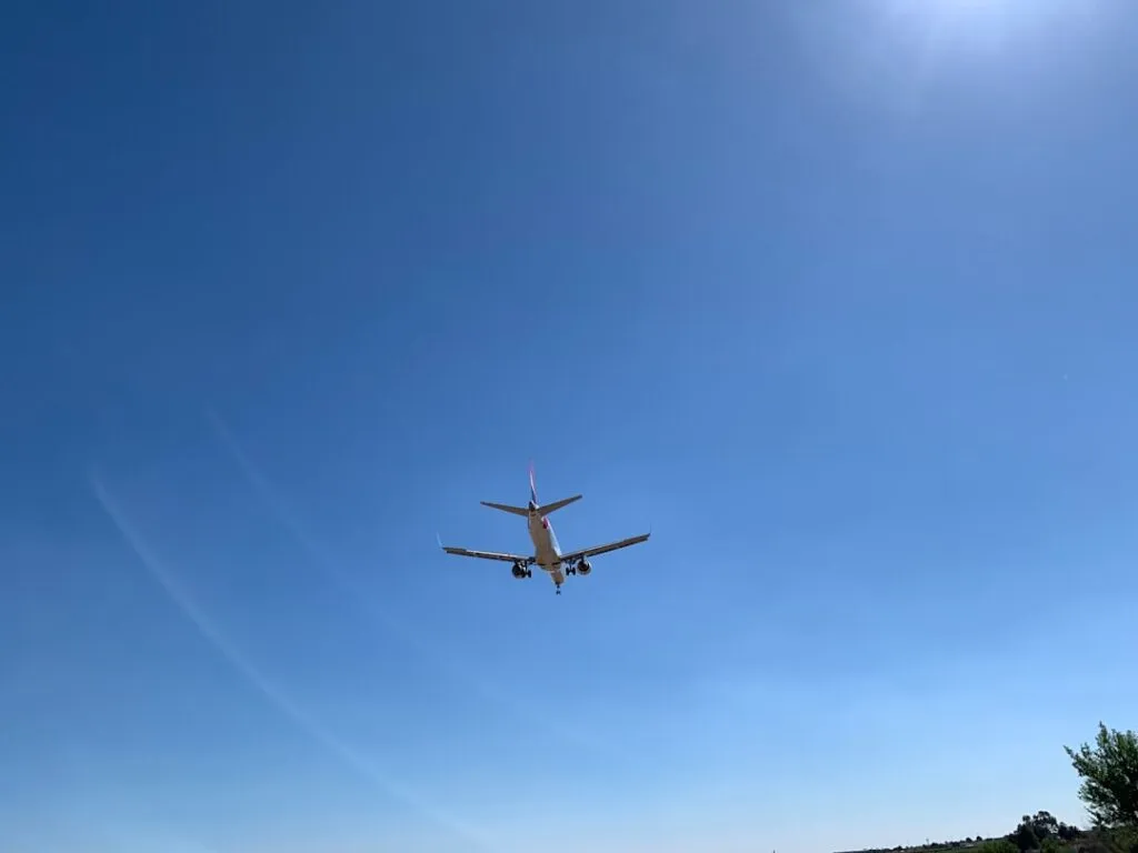 Photo In-flight wifi package