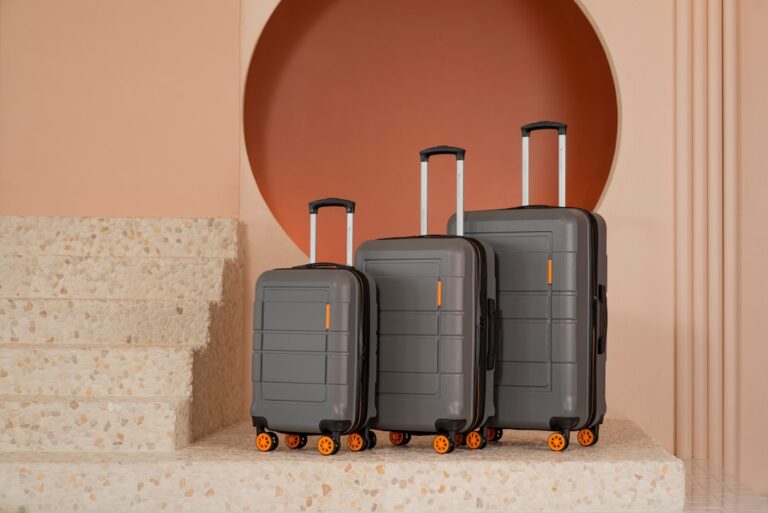 Photo Carry on suitcase