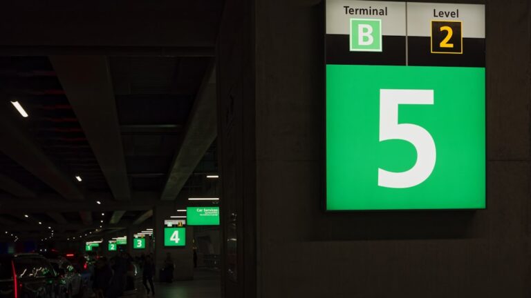 Photo Terminal B