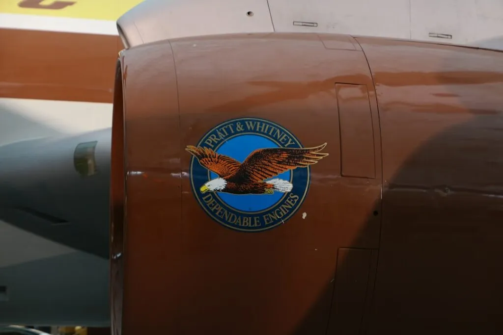 Which Airlines Serve Wichita, KS? Photo Airline logos