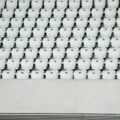 Photo Cramped seating