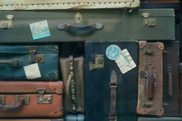 Photo Luggage shipping