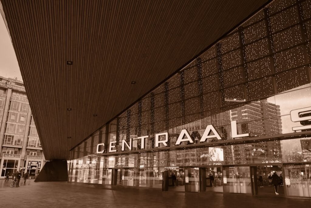 Photo Terminal 6