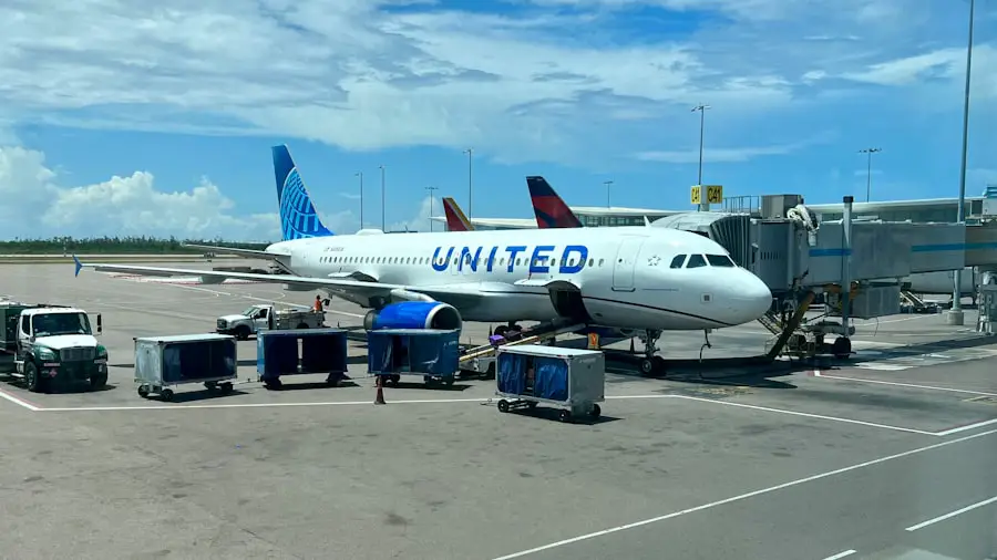 airlines fly to curacao