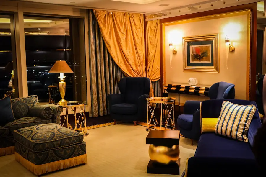 hotel suite