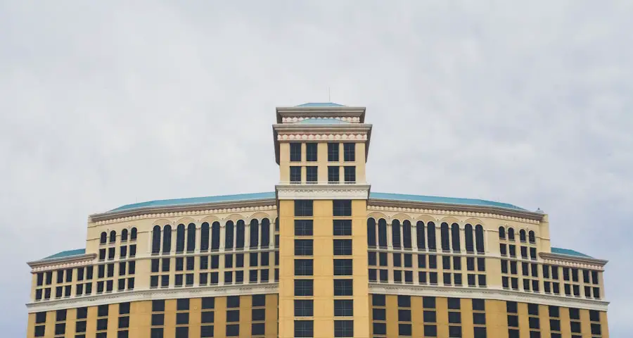 biggest hotel in las vegas