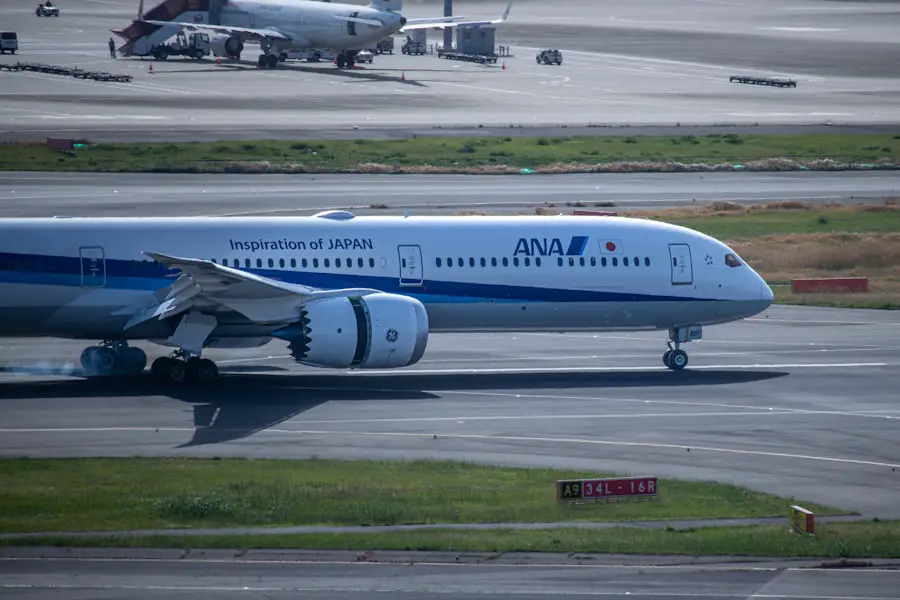 alaska hawaiian airlines merge