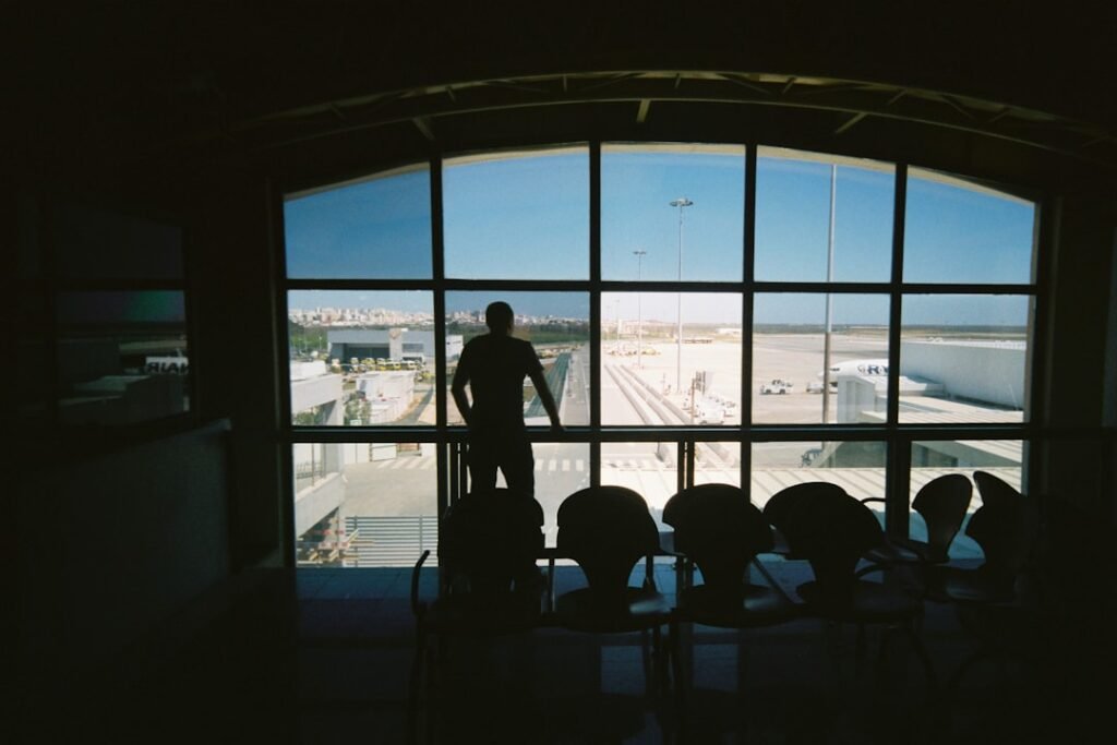 Photo frontier airlines sky harbor airport