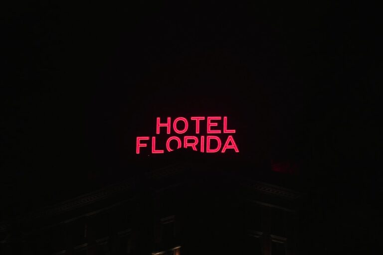Photo hotel deals