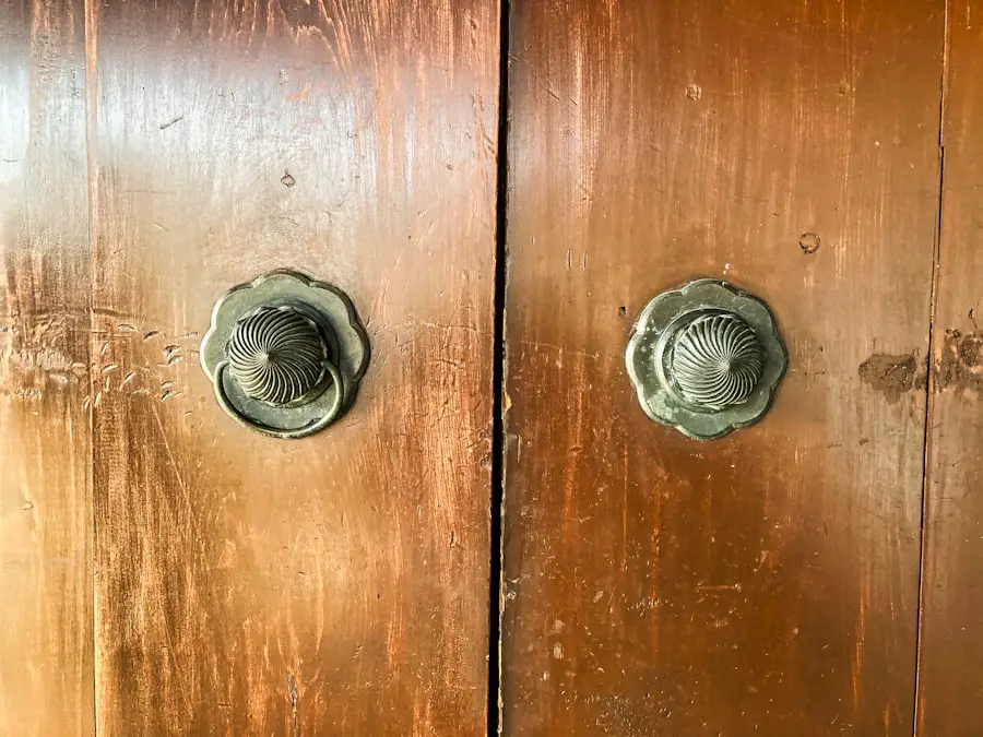 Photo secure hotel door