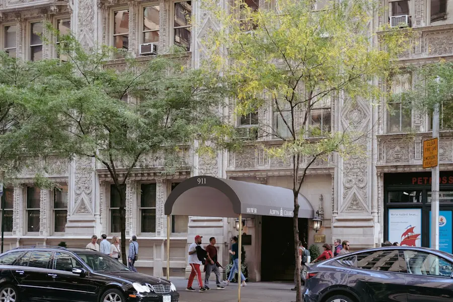 Photo plaza hotel Manhattan ownership