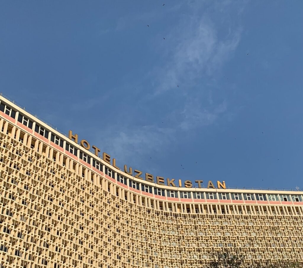 Photo overlook hotel