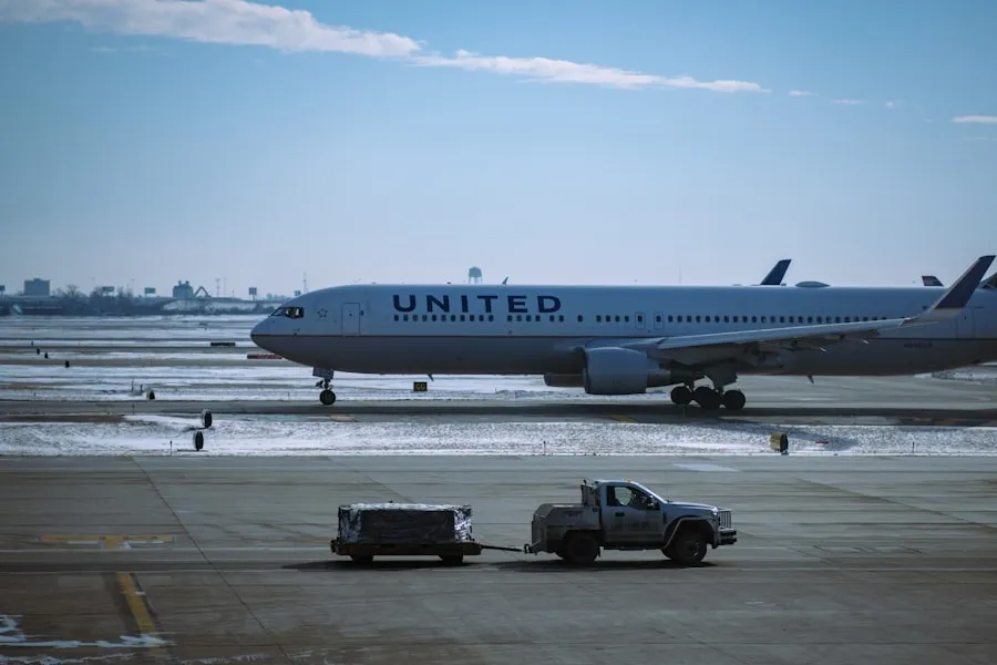 United Airlines plane on tarmac preparing for international departure
