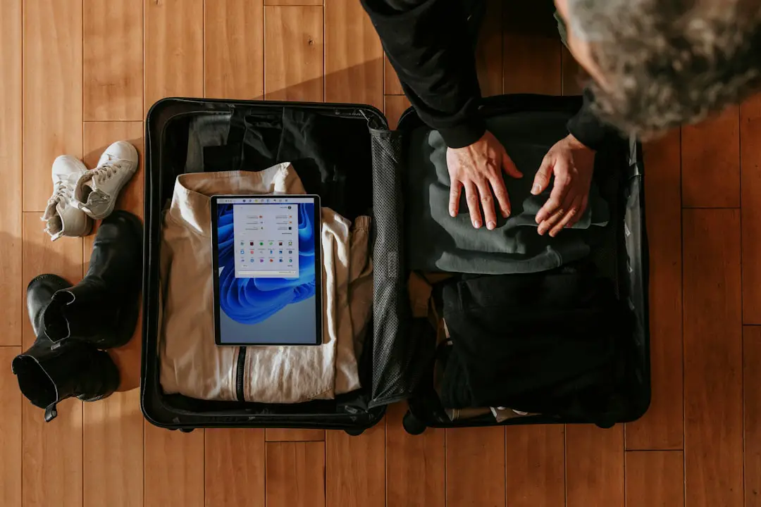 Photo measure luggage