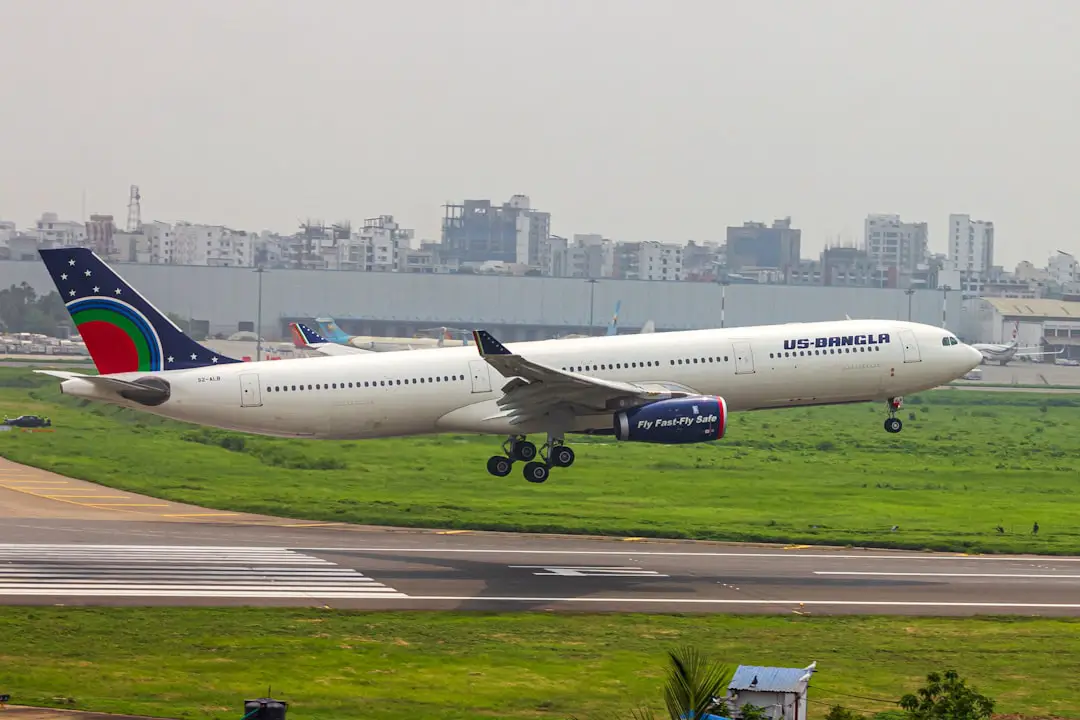 Photo airlines fly into panama city