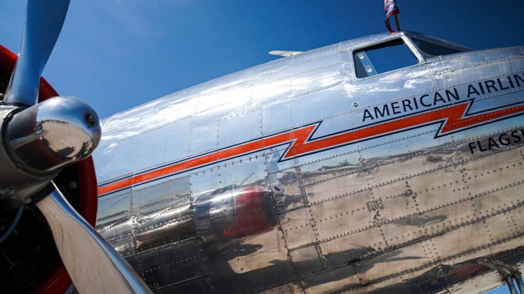 Does American Airlines Fly to Southampton, England? Photo American Airlines Southampton England