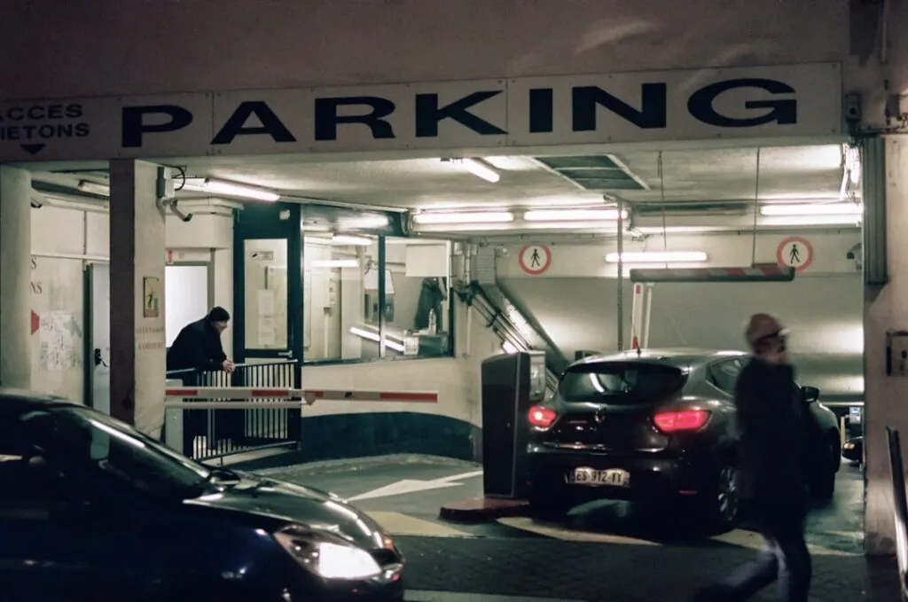 Tipping Etiquette for Hotel Valet Parking Photo tip valet parking