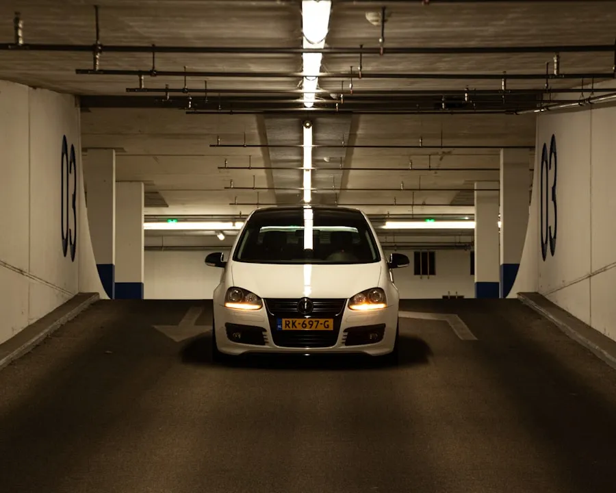Tipping Etiquette for Hotel Valet Parking Guest giving a valet attendant a tip for extra hotel parking assistance