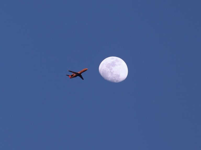 Photo airlines fly into Huntsville