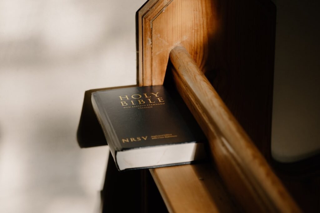 Photo hotels, bibles