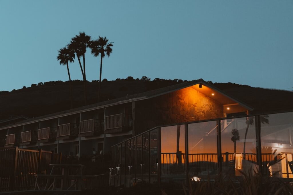 Photo hotel california song