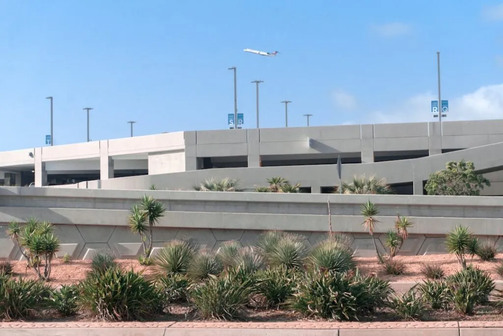 Photo Southwest Airlines terminal