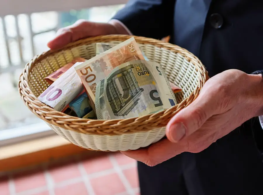 Photo hotels accept cash