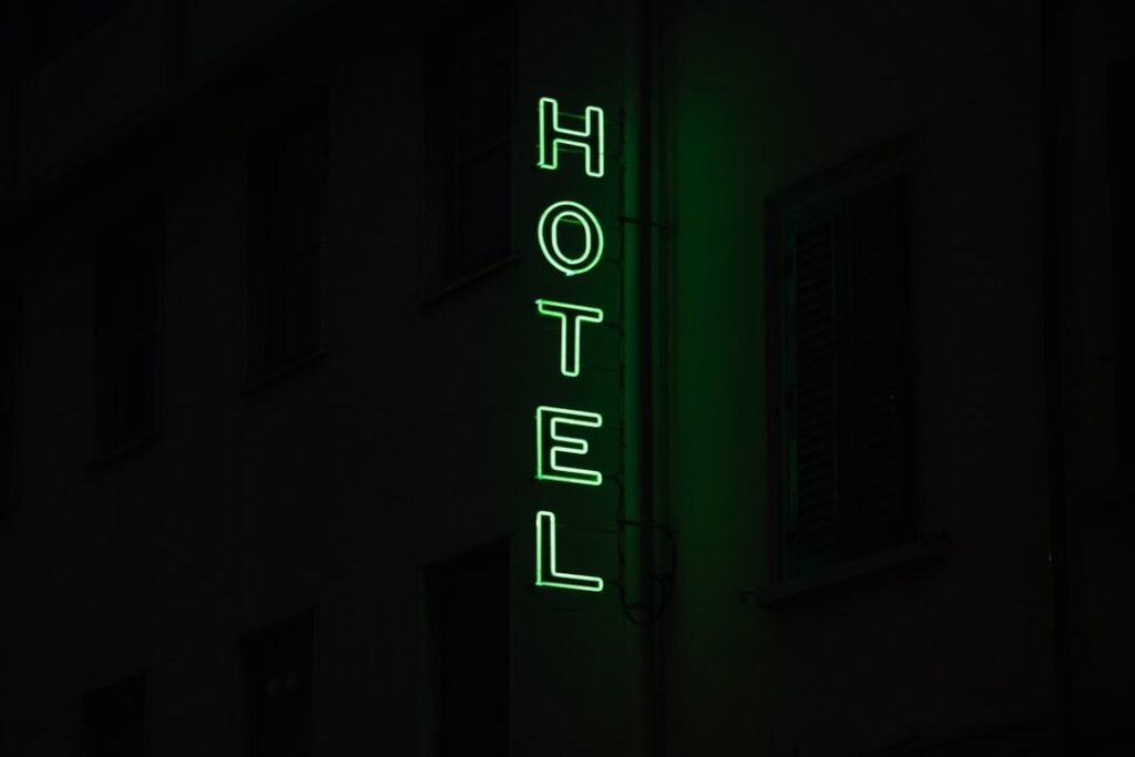 Photo hotel california lyrics meaning