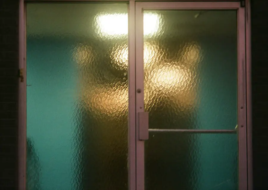 Photo clean glass shower doors